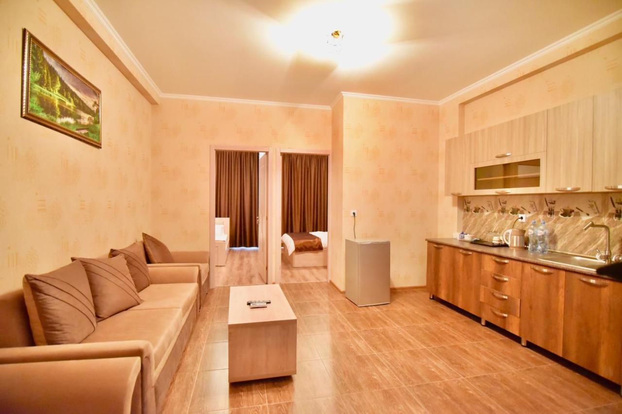 Hotel Blue Ridge Tbilisi Exteriör bild